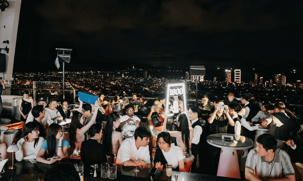 Step into a world of glamour and excitement at Sky36, the ultimate nightlife destination (Source: SKY36 - Rooftop Nightclub)